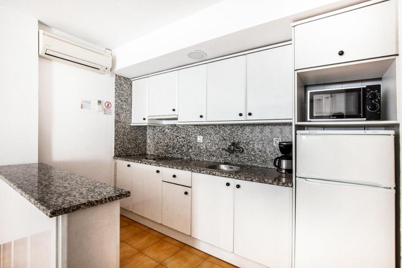 - Pal Apartment *